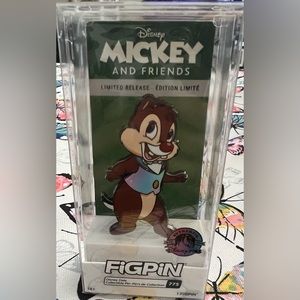 Disney x FigPin: Limited Release Mickey and Friends Disney Dale Collector #775